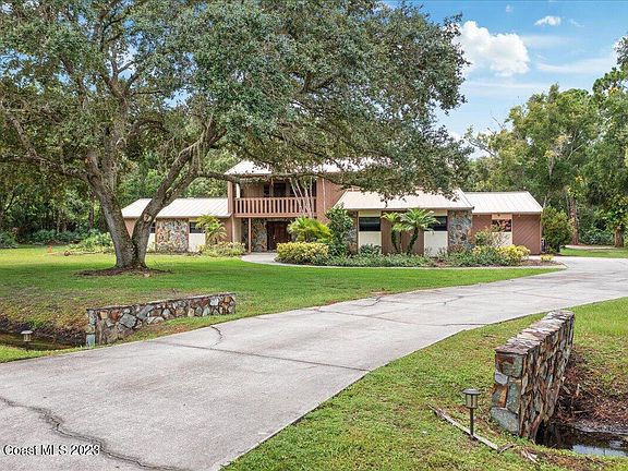 2nd image of 4075 Parkway Dr