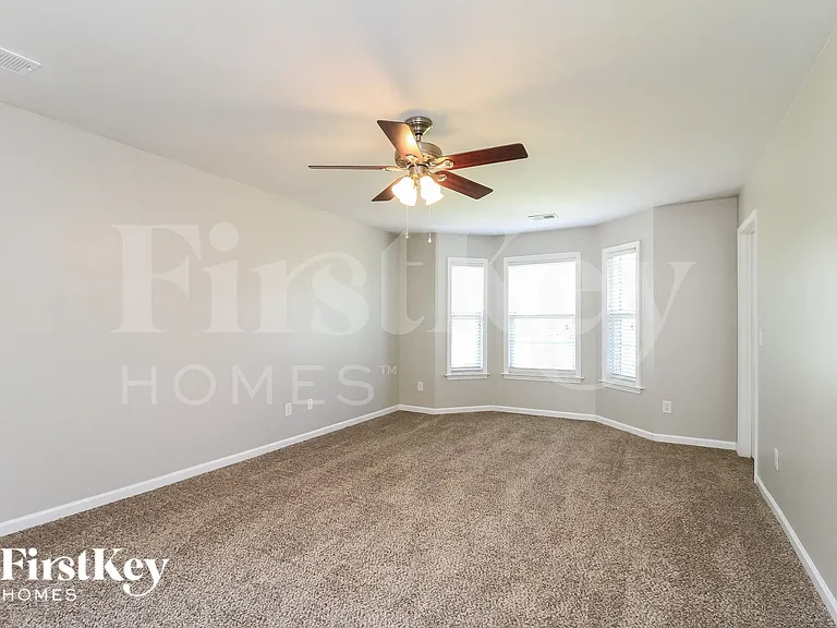 5320 Graycliff Ln — Photo 8