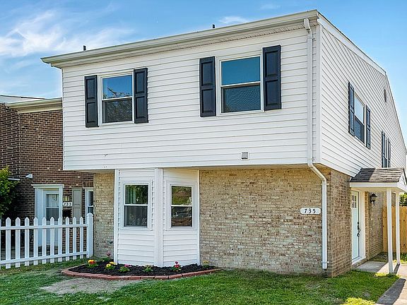 2nd image of 735 Tilden Pl