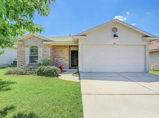 207 Tolcarne Dr, Hutto, TX 78634