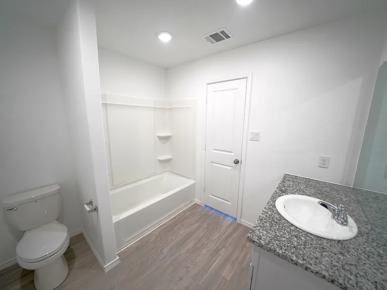 10807 Hernando Ct — Photo 23
