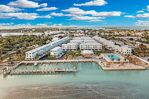 10877 Overseas Hwy #37 Photo 1