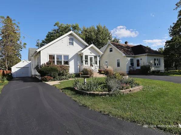 349 Brittain Ave, Grayslake, IL 60030