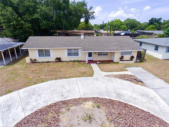 3rd image of 903 Malone Dr