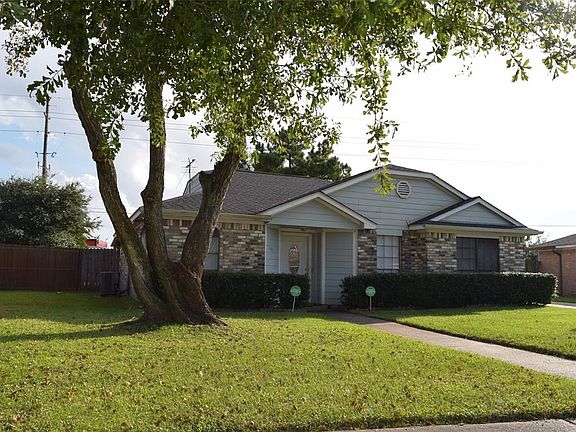 2nd image of 2107 Hazyknoll Ln