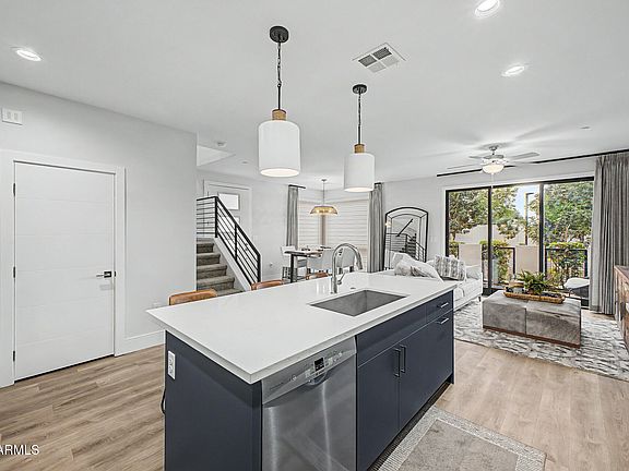 5th image of 149 E LEXINGTON Avenue