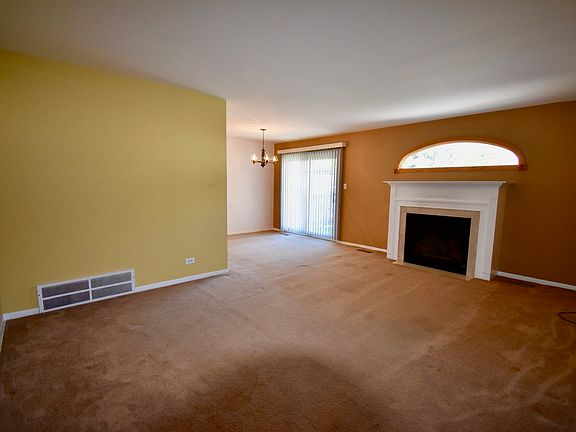 5th image of 96 Jeffery Ln
