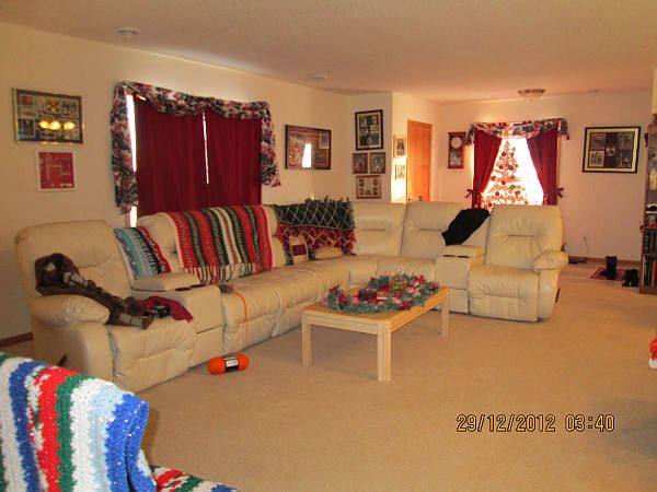 2nd image of 405 9th Ave SE
