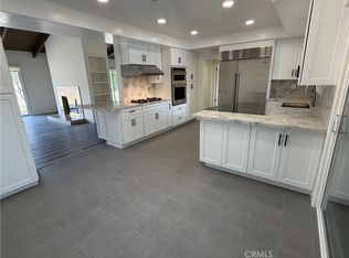 5301 Dubois Ave, Woodland Hills, CA 91367