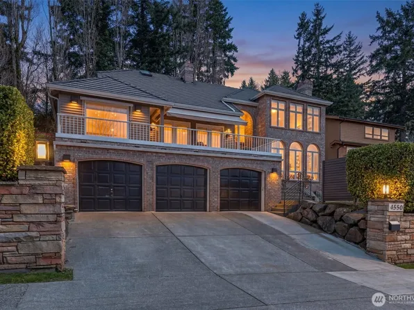 4550 49th Avenue NE, Seattle, WA 98105