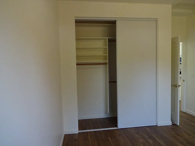 228 1/2 Dean Dr — Photo 24