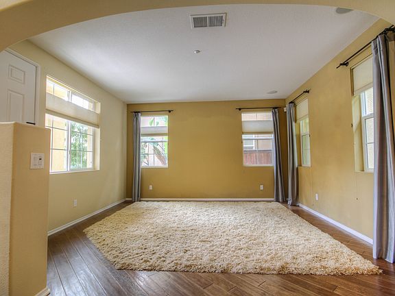2nd image of 904 Mira Lago Way