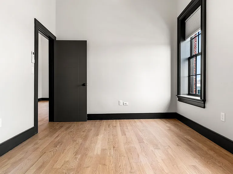 6 Washington St #403 — Photo 31