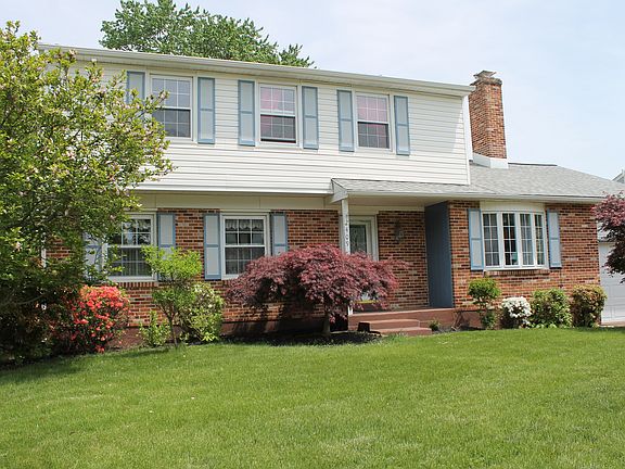 3rd image of 2409 Dacia Dr