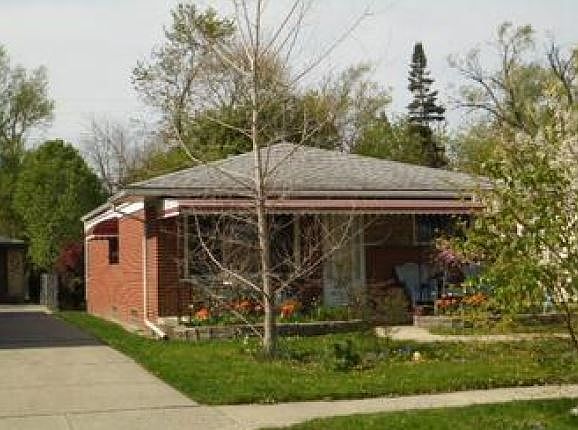 2nd image of 17277 Russell Ave