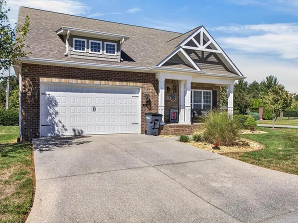 1138 Cross Pointe Dr, Cookeville, TN 38506