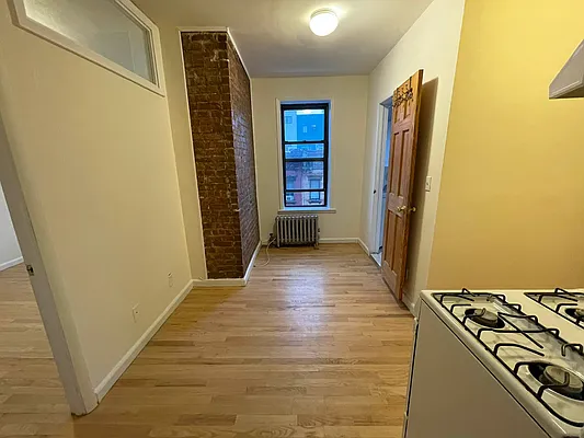 Rented by REAL New York | media 11