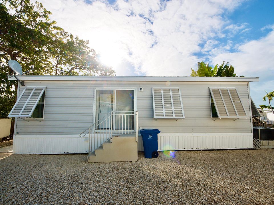 1st image of 701 Spanish Main Dr #542