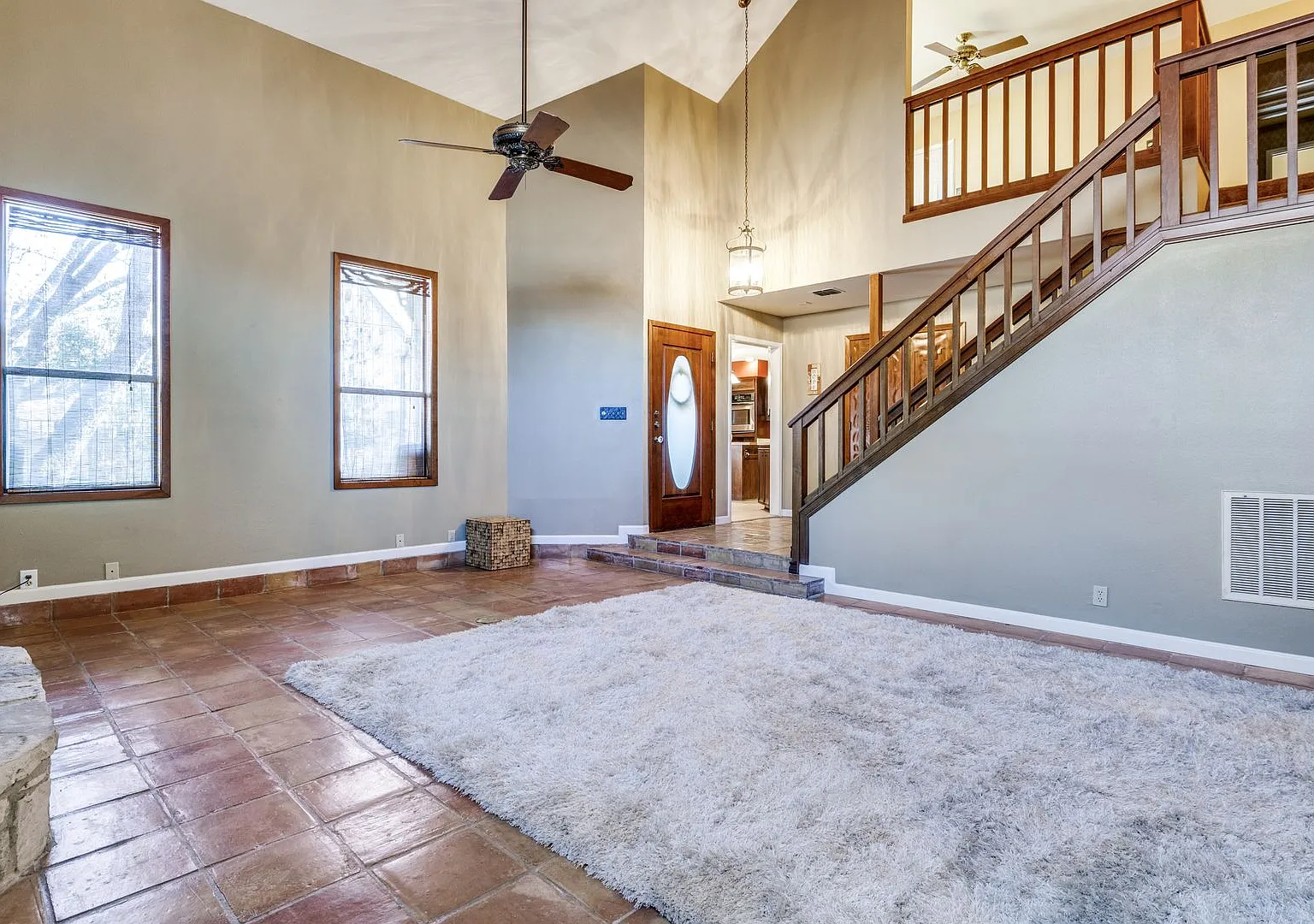 Beautiful Garden Home In River Oaks — Photo 4