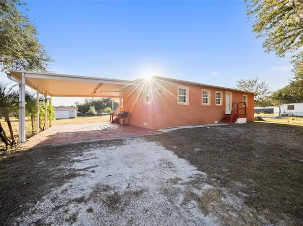3626 Roderick Ln, Plant City, FL 33567