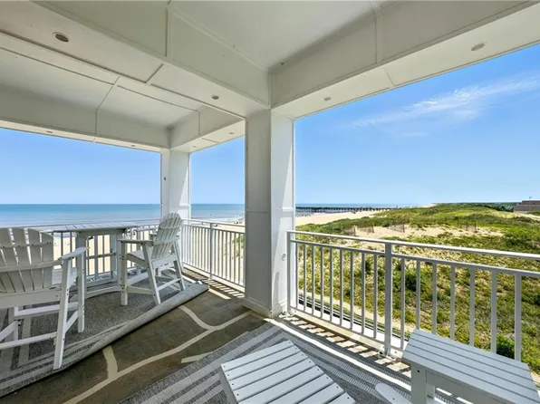 3738 Sandpiper Rd APT 211B, Virginia Beach, VA 23456