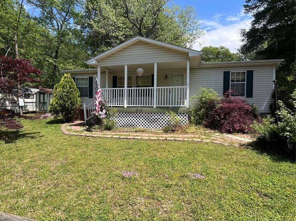 515 Willow St, Lincolnton, NC 28092