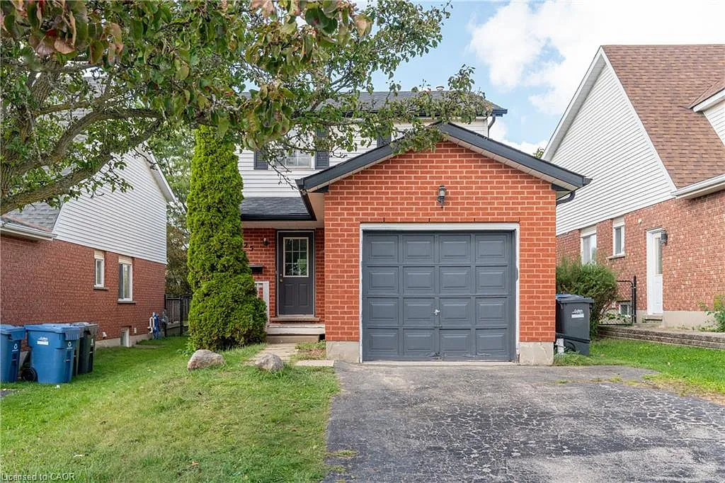 25 Sidney Cres photo 1