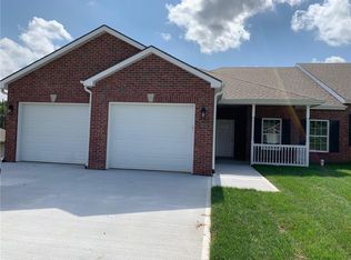 3224 Hickory Ridge Ct, Saint Joseph, MO 64503