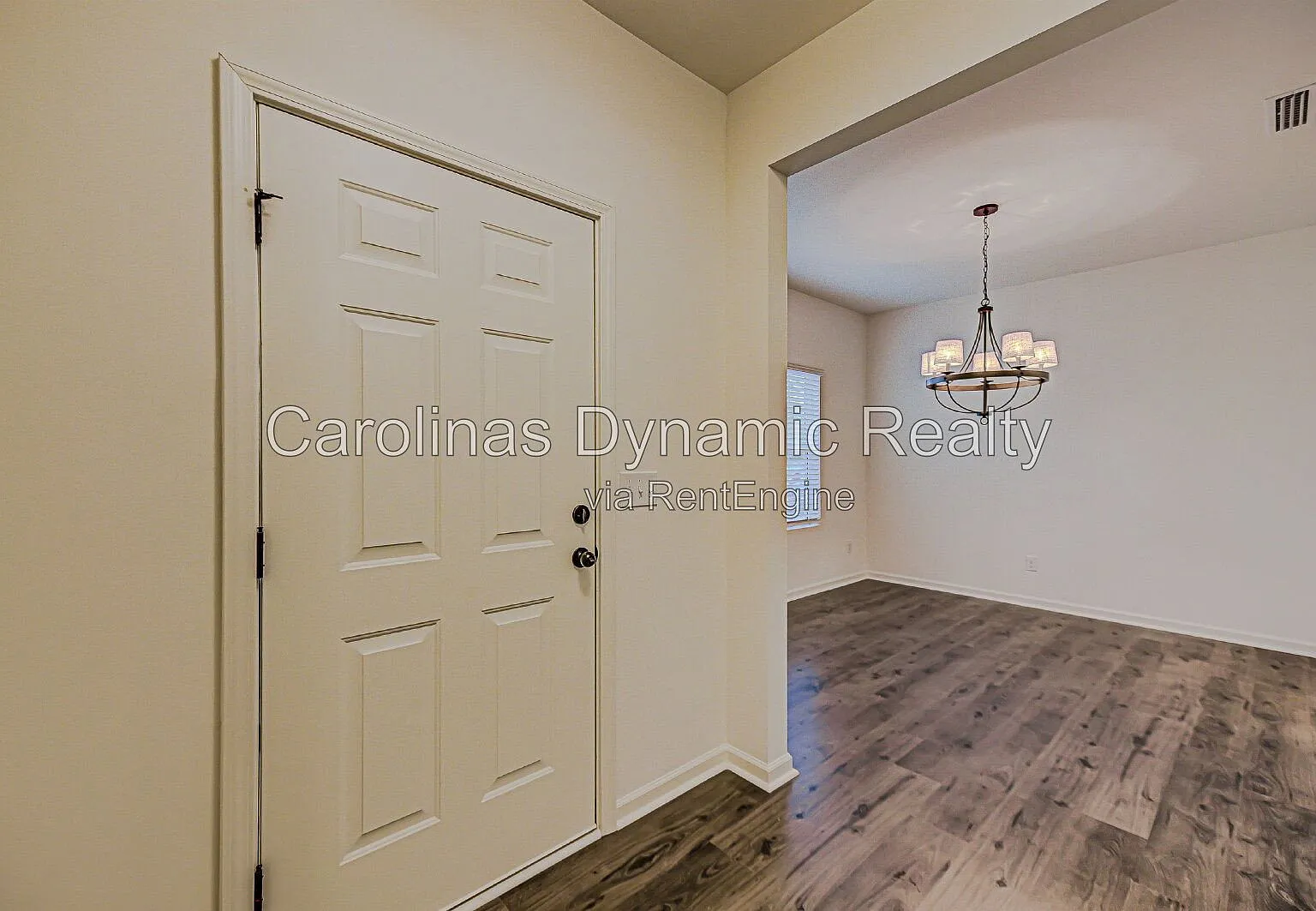4 bed, 2.5 bath, 2759 sqft, $2,800 — Photo 3