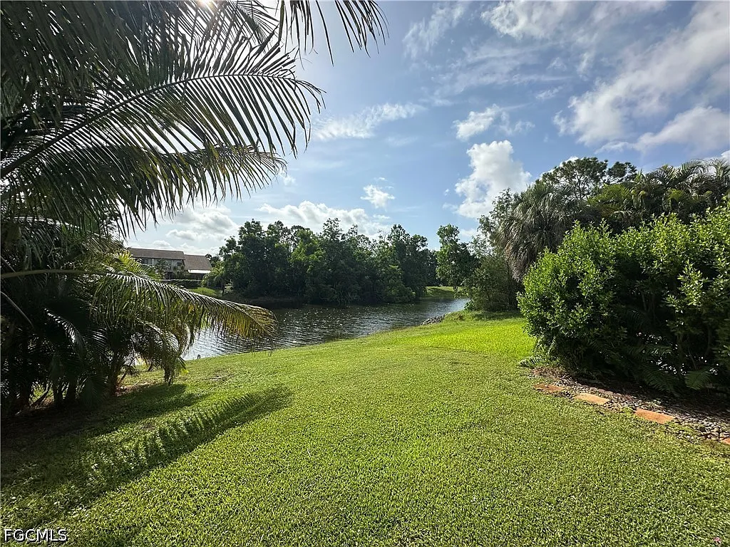 3 bed, 2.0 bath, 1471 sqft, $2,150 — Photo 3