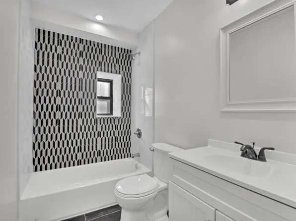 31 Roosevelt Place image 8 of 14