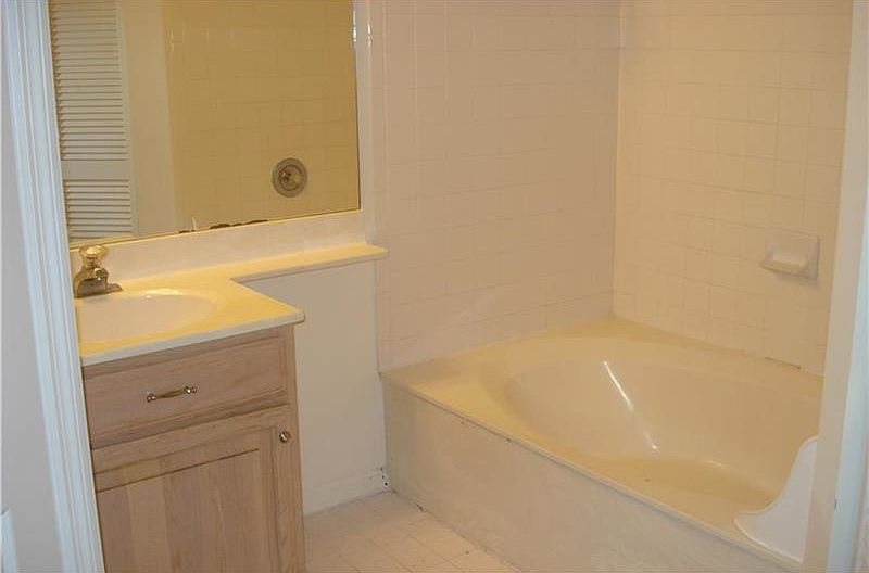 2nd image of 1280 S Alhambra Cir APT 2407