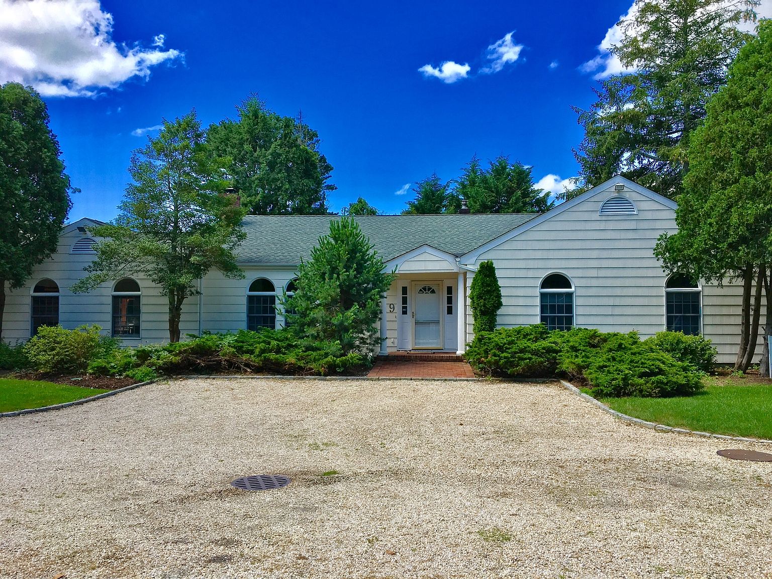 19 Quogue St, Quogue, NY 11959 Zillow