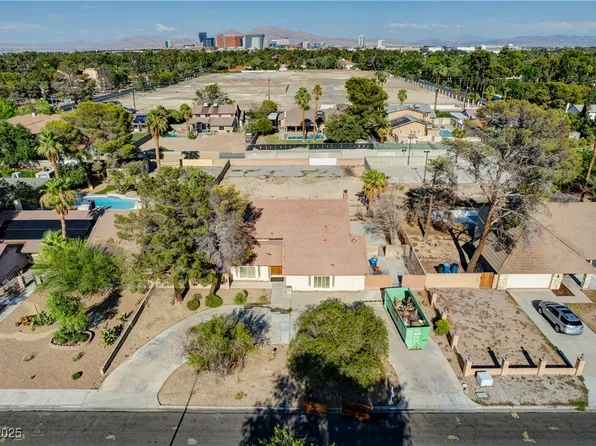 609 Kenny Way, Las Vegas, NV 89107