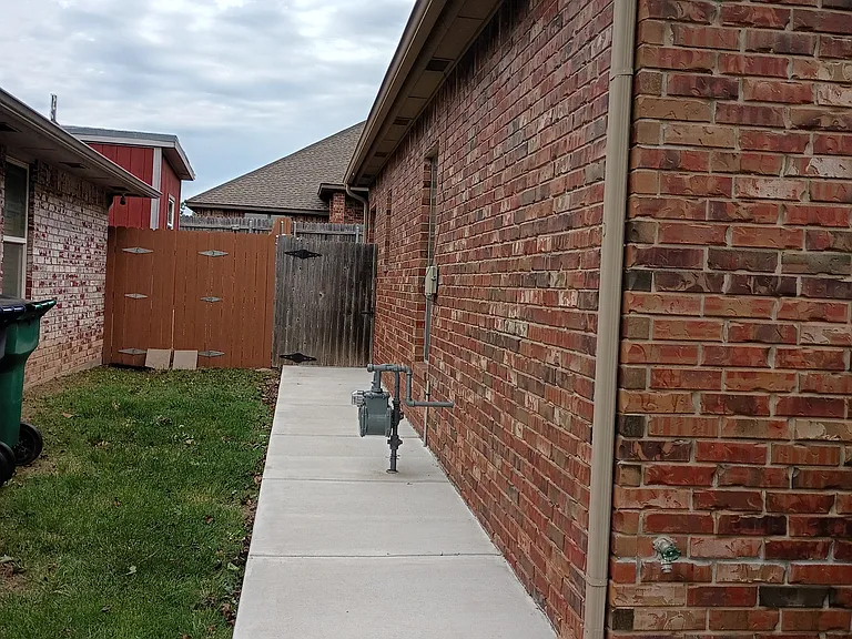 1017 SW 129th St — Photo 52