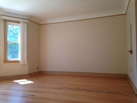 2nd image of 3062 N Nordica Ave