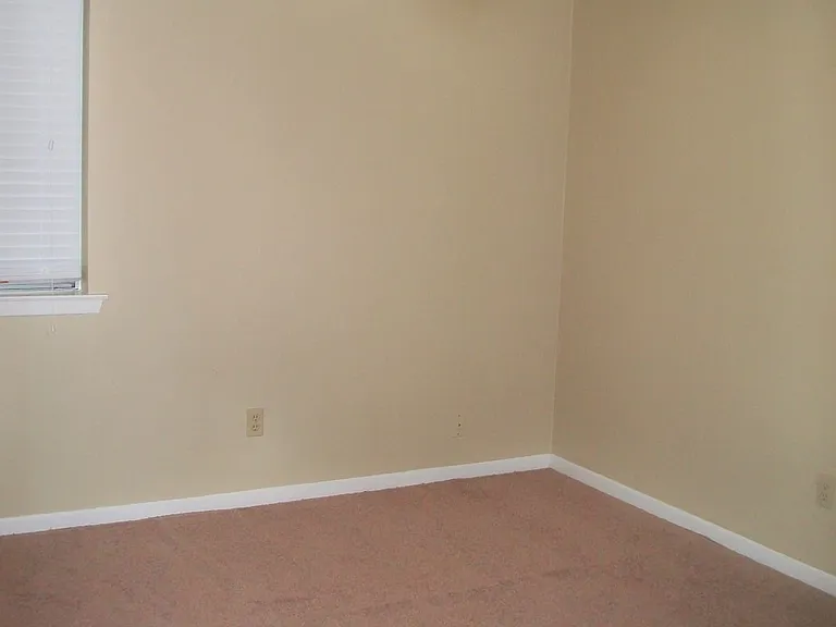 3307 Hummingbird Ln — Photo 3