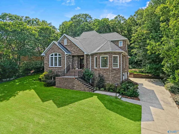 10021 Windy Wood Dr SE, Huntsville, AL 35803