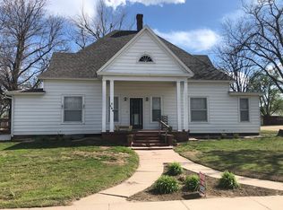 134 W Poling St, Macksville, KS 67557