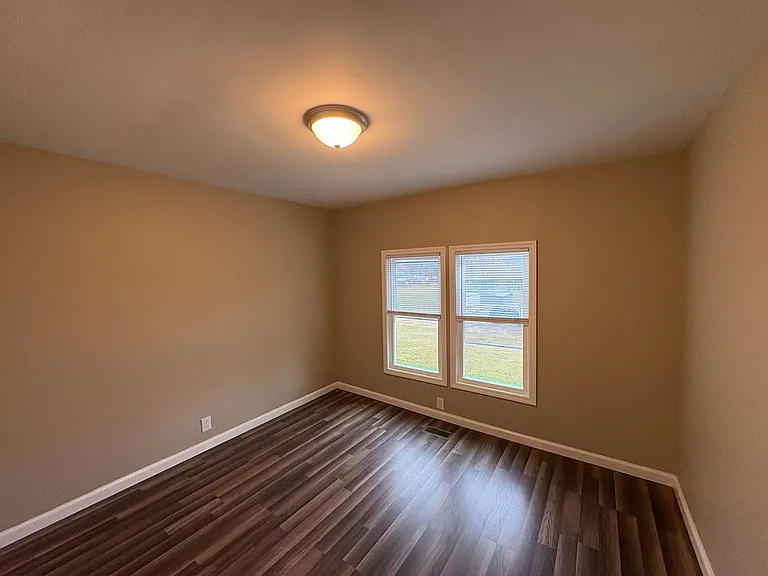 190 Green Acres — Photo 11