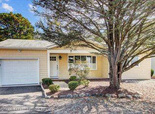 62 Castleton Dr, Toms River, NJ