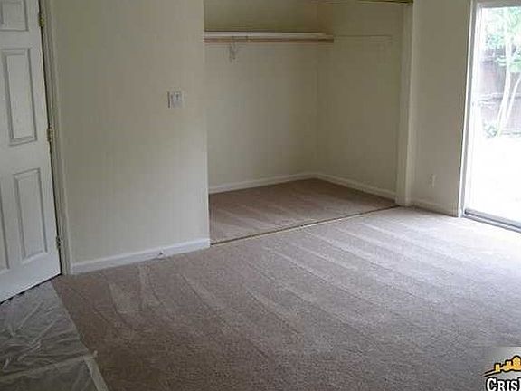 3rd image of 7432 Owensmouth Ave