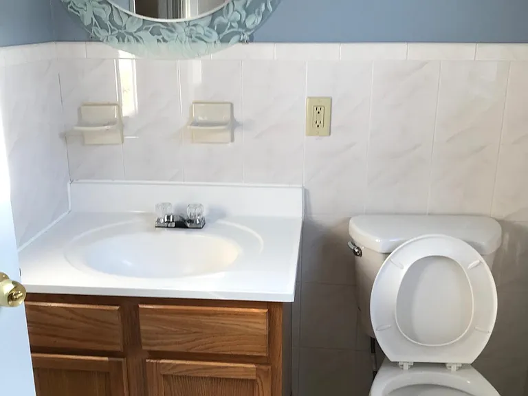 521 Bond St #2 — Photo 10