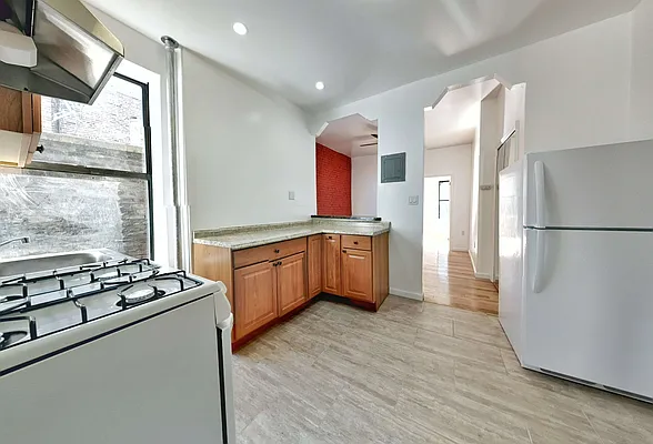 Rented by Union Square Property Management | media 10