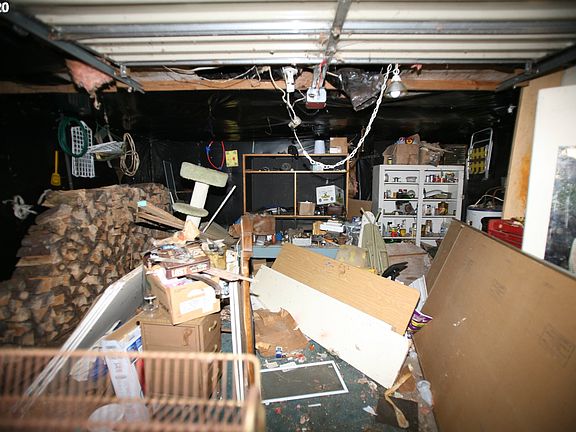 4th image of 1400 322nd Pl