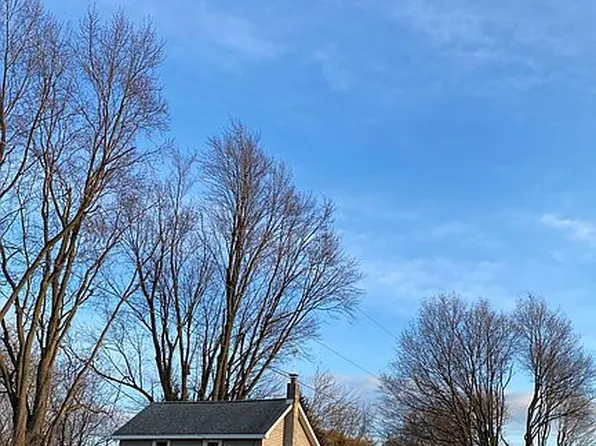 5460 Lockwood Rd, Auburn, NY 13021