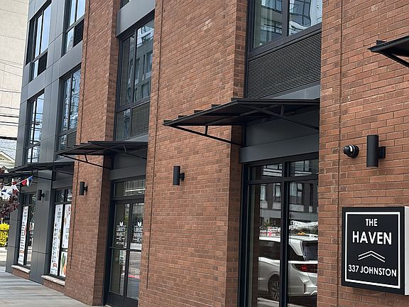 4th image of 337 Johnston Ave #202