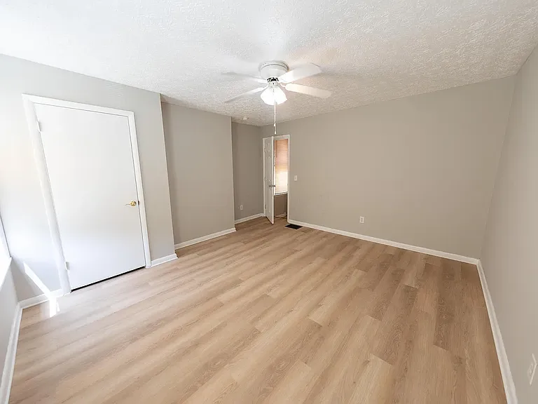 624 S Champion Ave — Photo 27