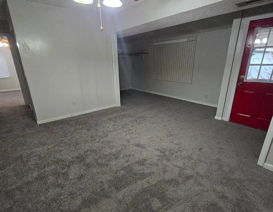 801 Walnut St
