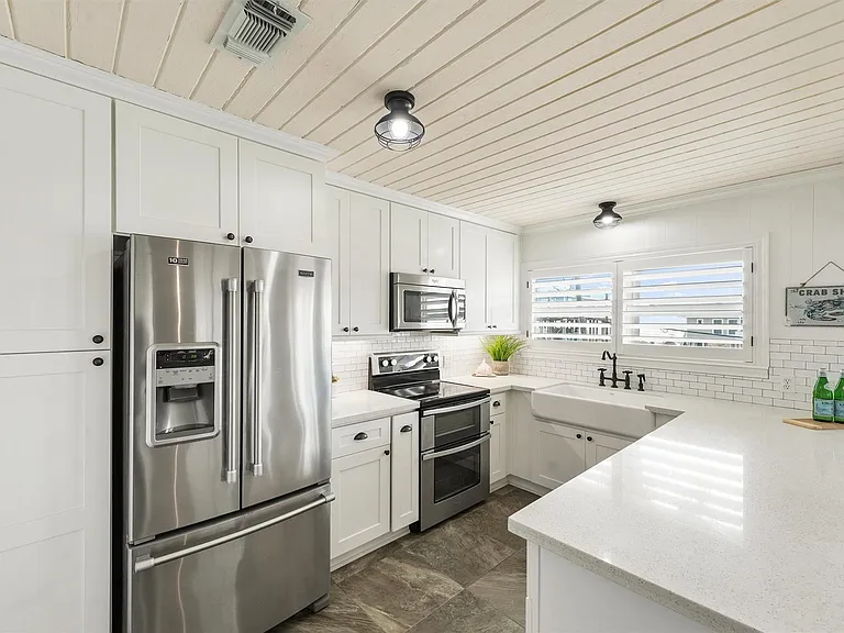 16634 Jamaica Beach Rd — Photo 10